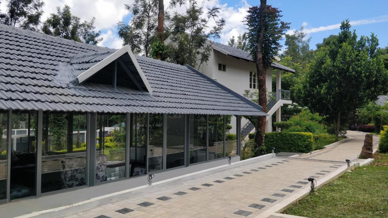 The Blossom Resort - Chikmagalūr Exteriör bild